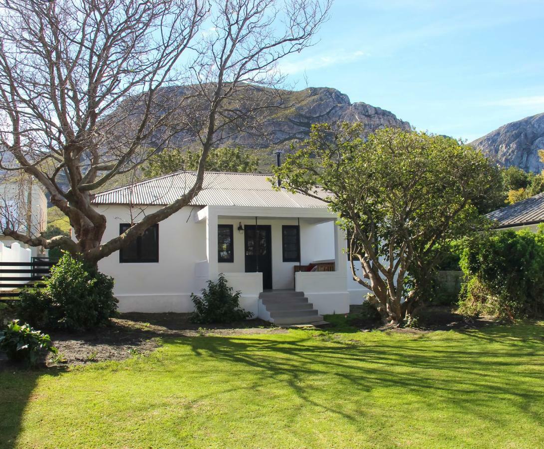 Langbaai Beach Cottage Hermanus Exterior photo